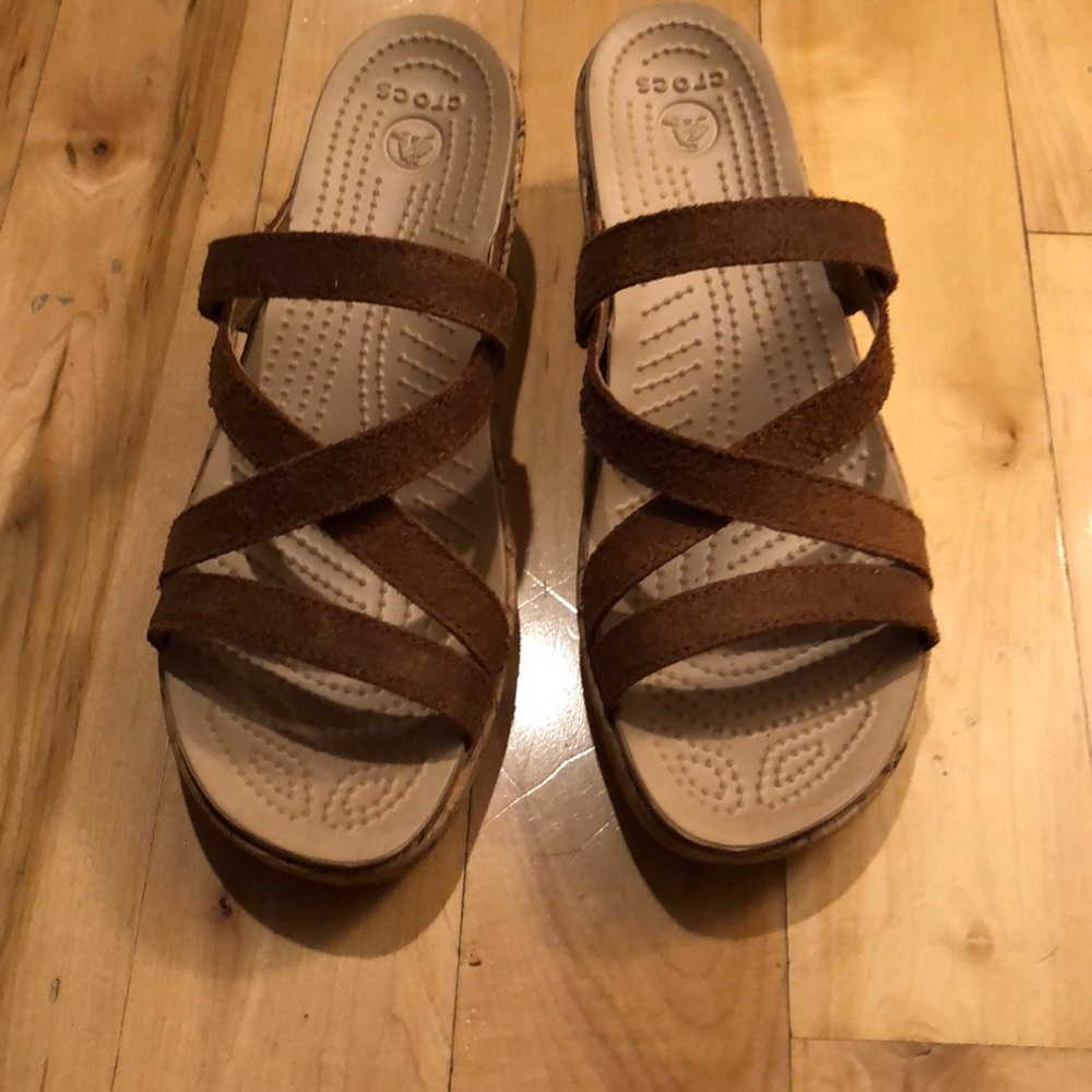 NEVER WORN Crocs Sandals